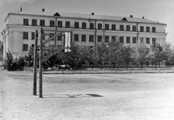 Ахтубинск. Школа №6, вид со двора, 1970-е годы