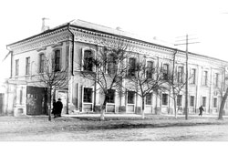 Белгород. Школа №5 (бывший постоялый двор Брилева), 1952 год