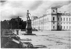 Гатчина. Памятник Павлу Первому, 1938 год