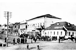 Ижевск. Базарная улица, угол Троицкой, 1913 год