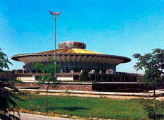 Душанбе. Здание республиканского цирка, 80-е годы
