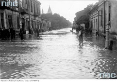 Стрый. Наводнение на улице Казимежа, 1927 год