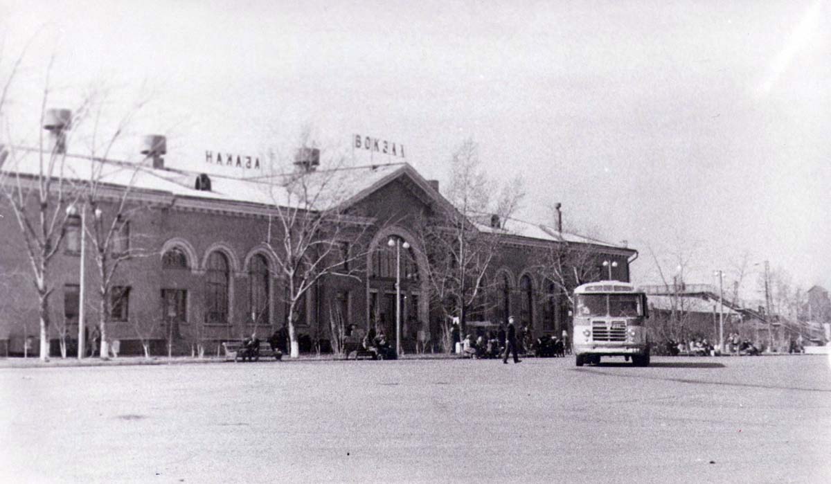 Абакан. Старый железнодорожной вокзал