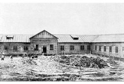 Магадан. Строительство первой гостиницы, 1933 год