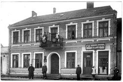 Славск. Торговый дом, 1908-1910 годы