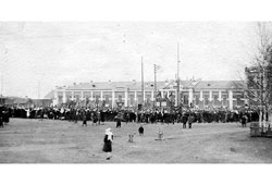 Топки. Открытие железнодорожного вокзала, 1916 год
