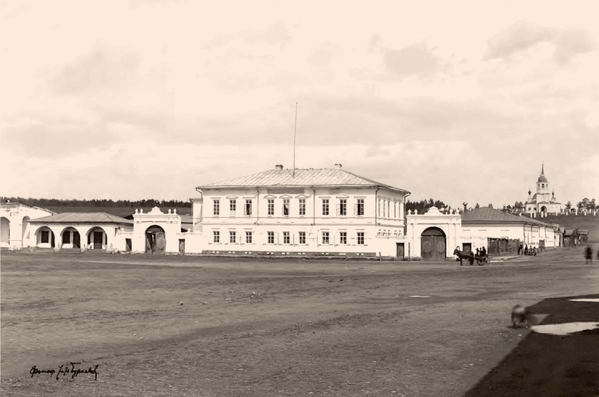 Улан-Удэ (Верхнеудинск). Городское училище на Лосевской улице, 1910-е годы