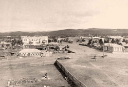 Улан-Удэ. Панорама города, вдали здание лазарета, 1910-е годы
