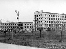Армянск. Строительство больницы, 1960-е годы