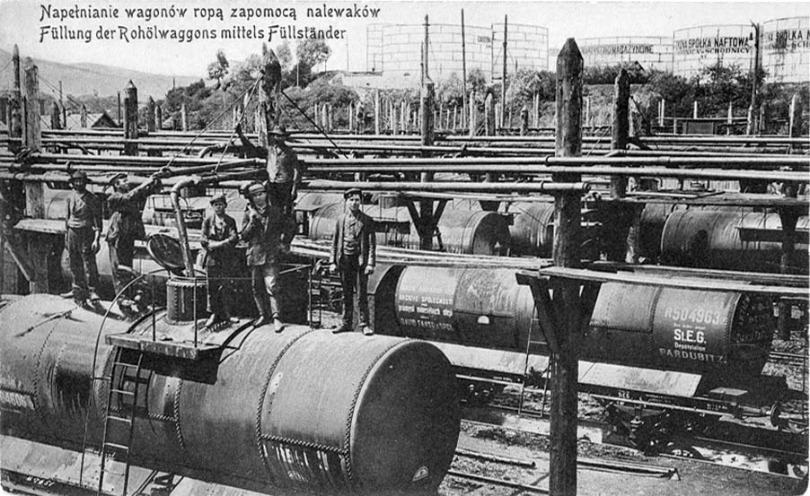 Boryslav. Oil filling of railway tanks