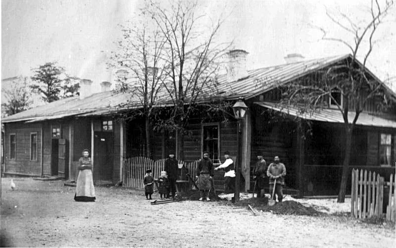 Dzhankoy. The first building of the station, 1884