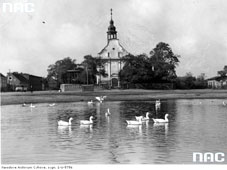 Славское. Панорама церкви, пруд с гусями, 1934 год
