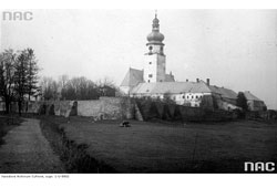 Сокаль. Вид на церковь и монастырь, 1933 год